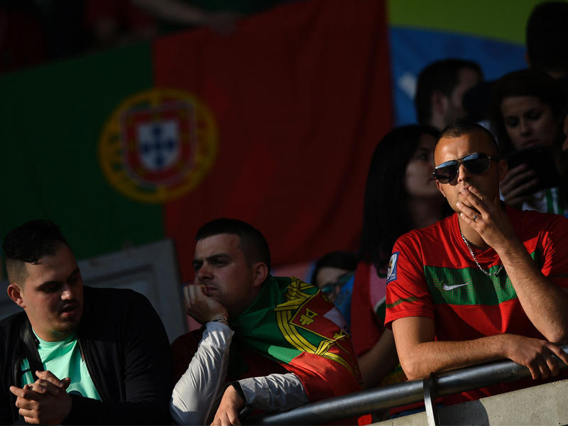 مجموعة من مشجعين البرتغال