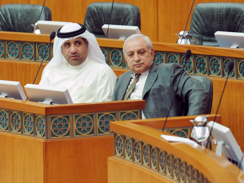 الوزير بدر العيسى والنائب عودة الرويعي