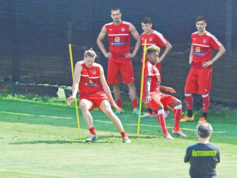 جانب من تدريبات المنتخب النمساوي