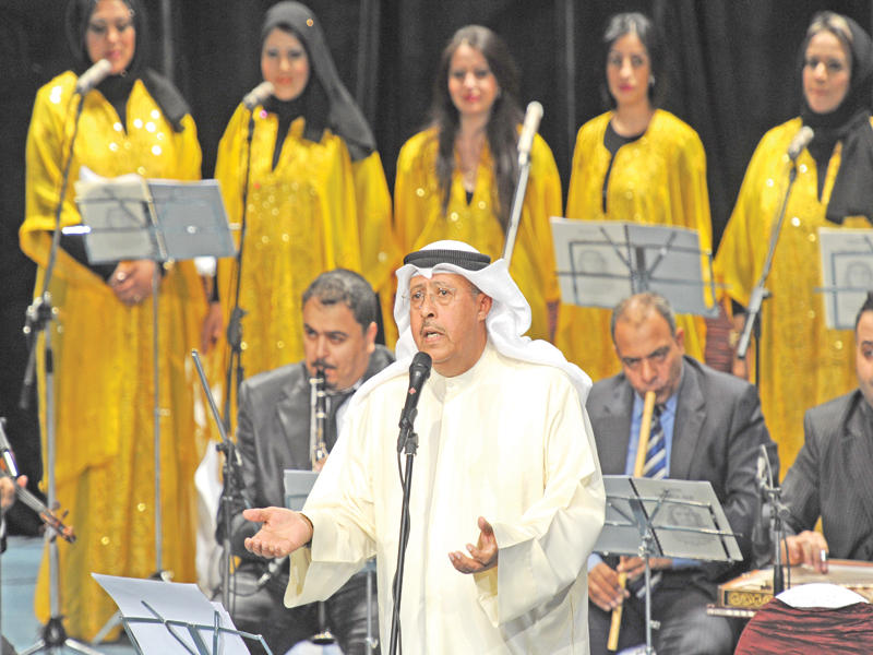 سليمان الملا في إحدى الحفلات الغنائية