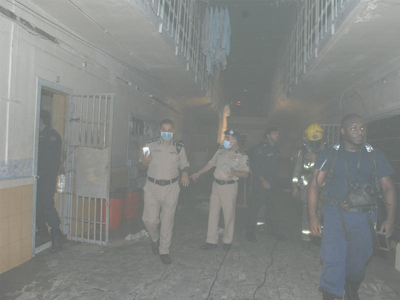 جانب من آثار الحريق في أحد العنابر