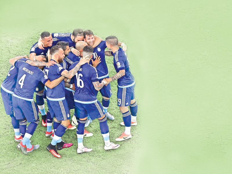 المنتخب الأرجنتيني في المباراة السابقة 