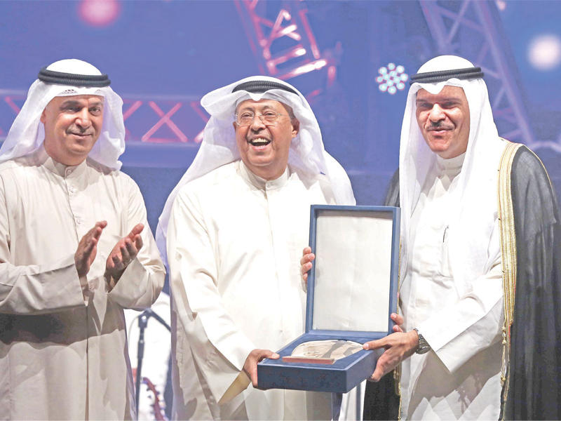 الحمود مكرماً سليمان الملا بحضور علي اليوحة