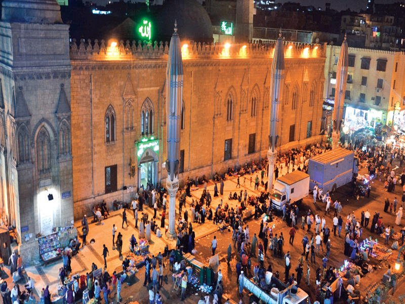 صبحي متحدثاً إلى قادة وجنود المنطقة الجنوبية العسكرية أمس الأول (صفحة المتحدث باسم القوات المسلحة)