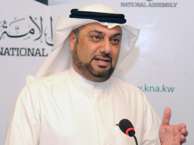 النائب يوسف الزلزلة