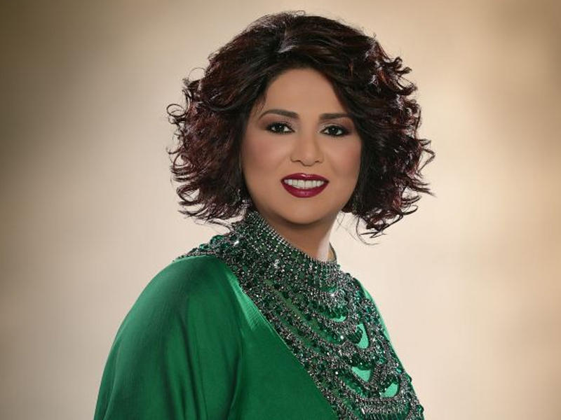 الفنانة نوال