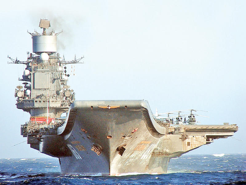 حاملة الطائرات الروسية الأميرال كوزنيتسوف