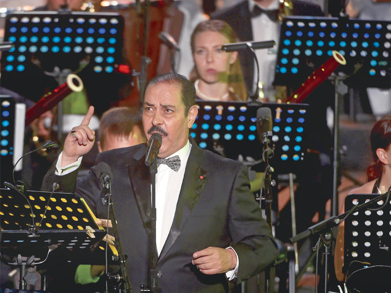 لطفي بوشناق 