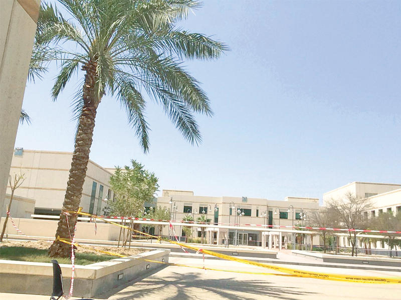 تطويق المنطقة المحيطة بموقع الانهيار