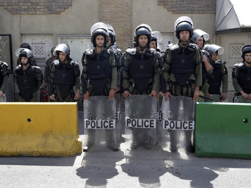 صورة من الانترنت للشرطة الايرانية