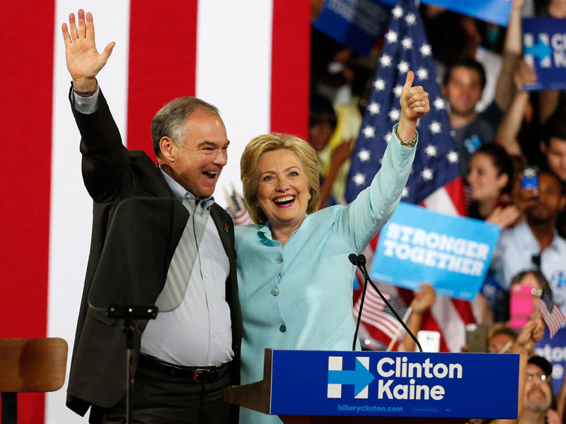 هيلاري كلينتون وتيم كين