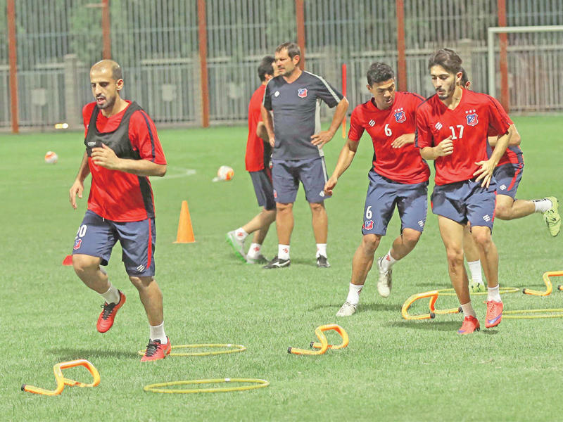 جانب من تدريبات اليوم الأول للأبيض (تصوير جورج رجي)