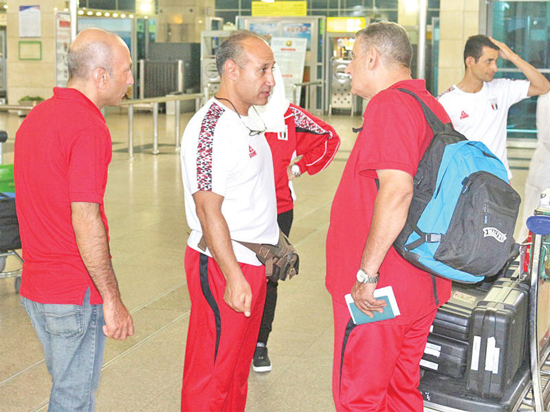 الفوج الثالث للبعثة المصرية في المطار قبل السفر للبرازيل