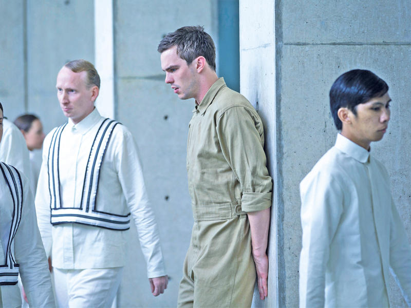 من فيلم «المتساوون»