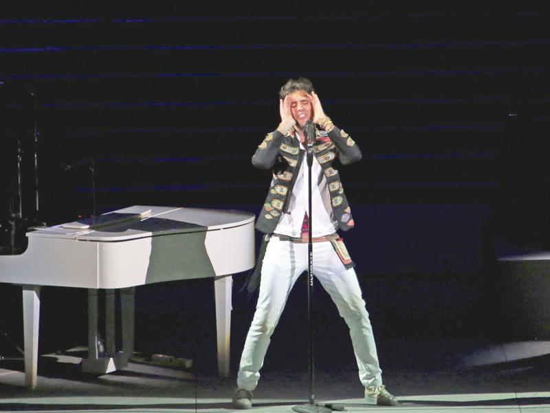 ميكا في حفل بعلبك