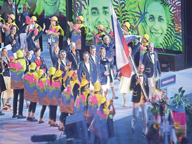 جانب من الوفد الروسي في القرية الأولمبية 