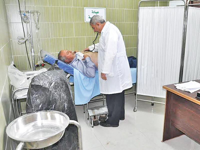 عناية صحية بالمسنين (ارشيف)