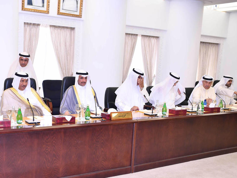 الغانم والمبارك يترأسان اللقاء االخاص ببحث قرار رفع أسعار الوقود (كونا)