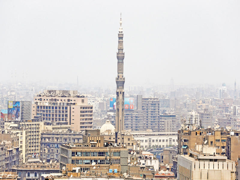 أحد المساجد الرئيسية وسط العاصمة المصرية القاهرة أمسt(رويترز)