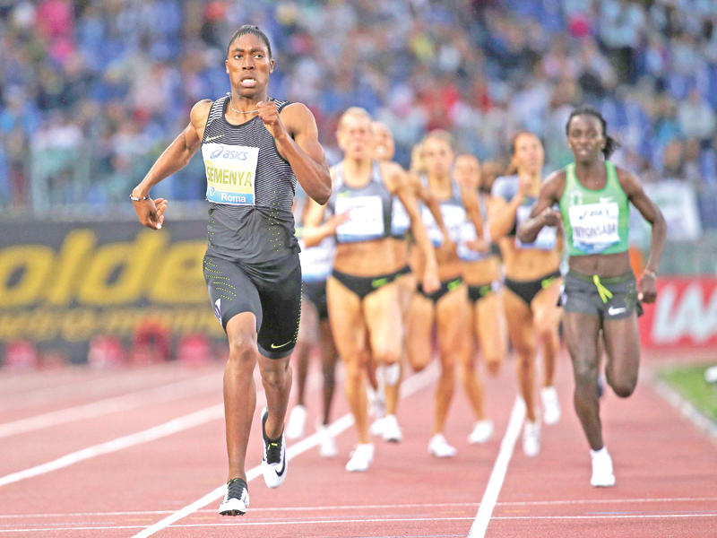 جانب من مسابقة 800 م سيدات