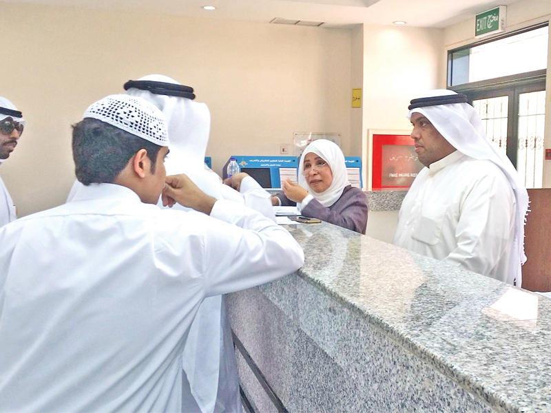 جانب من عمليات التسجيل في «التطبيقي»