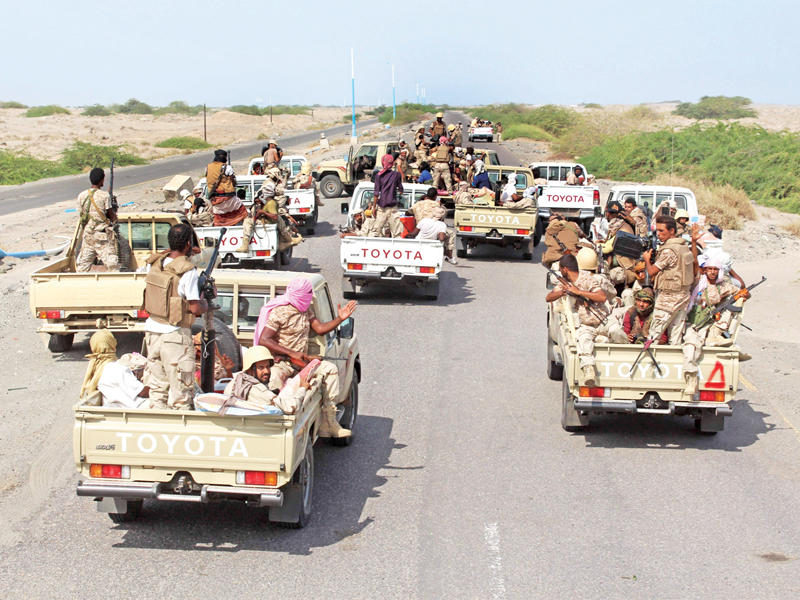 عناصر من القوات اليمنية الحكومية في زنجبار عاصمة أبين أمس الأول   (أ ف ب)