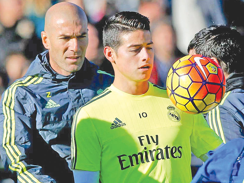 زيدان وخاميس