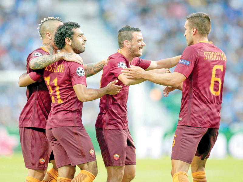 فرحة لاعبي روما بهدفهم الأول