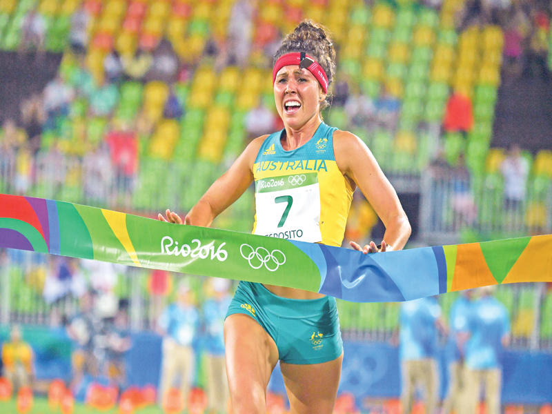 الأسترالية كلوي إسبوزيتو