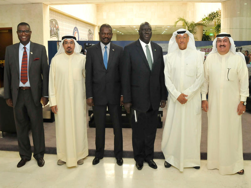 الحساوي خلال لقائه سفير جنوب السودان لدى الكويت