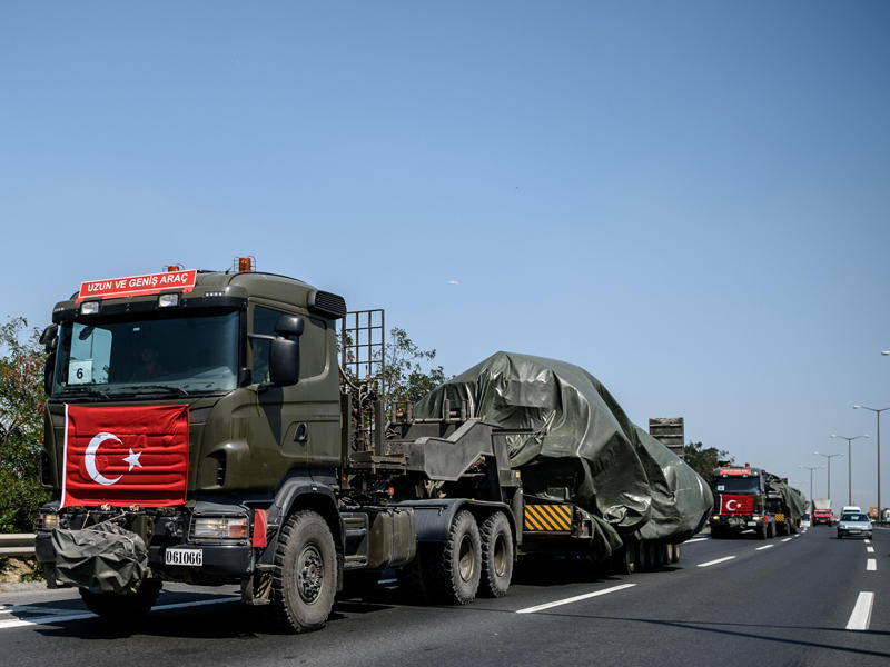 دبابات الجيش تغادر مواقعها أمس من وسط اسطنبول وأنقرة تنفيذاً لقرار ابعاد المعسكرات عن مركزي المدينتين