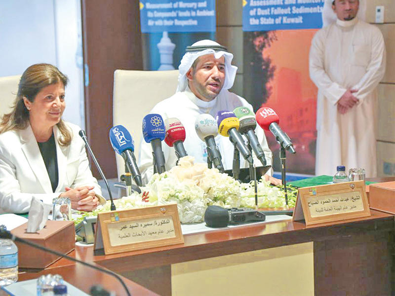 جانب من توقيع عقد البيئة والأبحاث