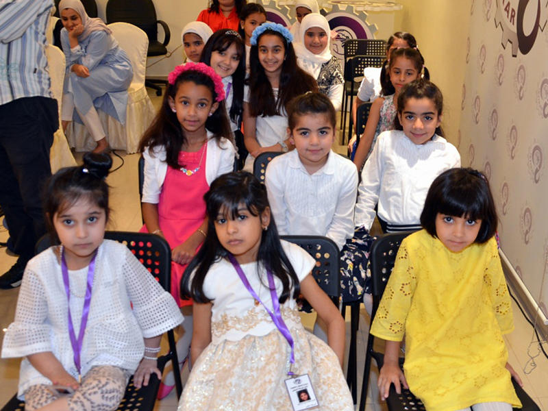 عدد من المشاركات