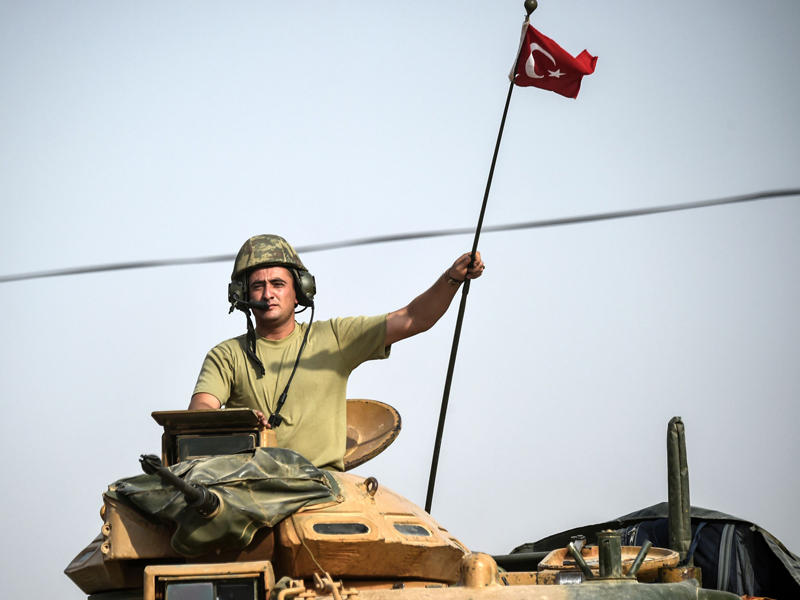 جندي تركي على الحدود التركية السورية