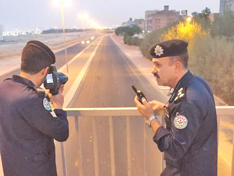 الكندري يتابع الرادار خلال الحملة