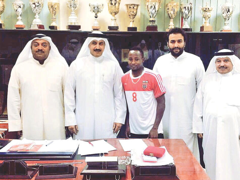 سي شيخ يتوسط عناد وأعضاء الجهاز الإداري في الصليبيخات