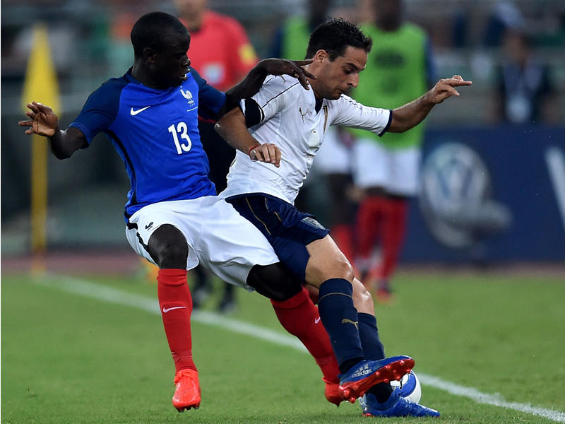 جانب من لقاء إيطاليا وفرنسا