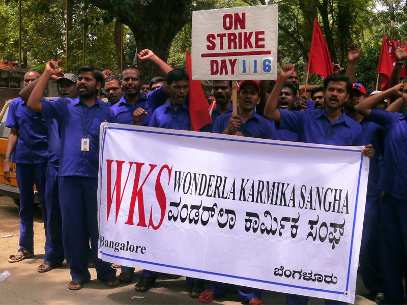 جانب من الاضرابات