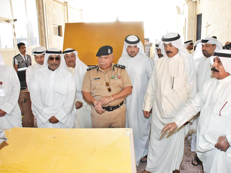 الخالد والفهد والعوضي يتابعون عملية استخراج الحبوب المخدرة