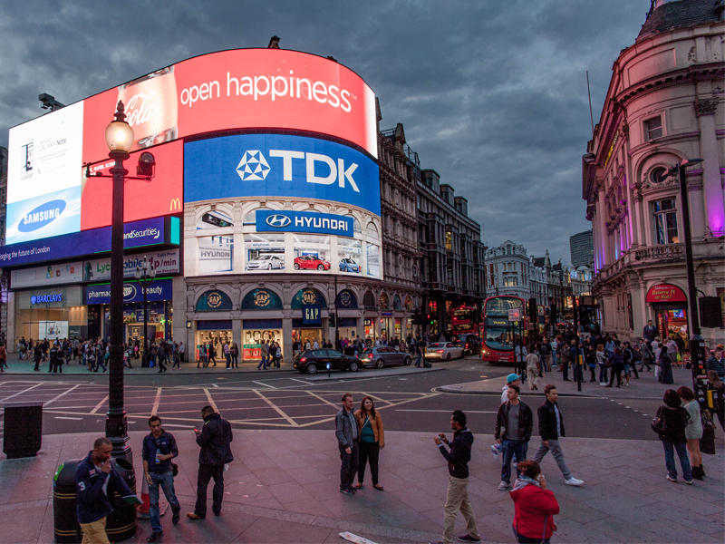 بيكاديللي - لندن