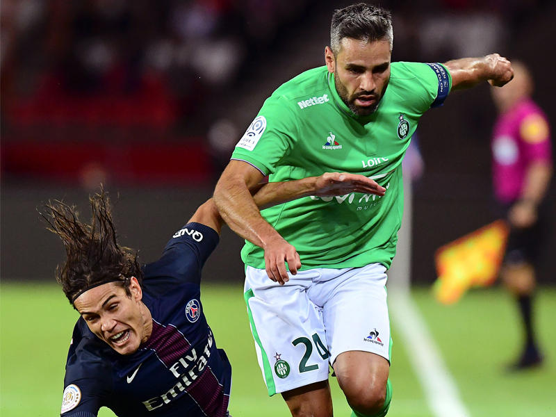 بيرين لاعب شالكه وكافاني نجم سان جرمان