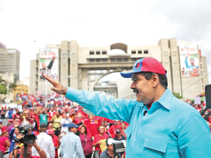 مادورو يواجه أزمة اقتصادية صعبة