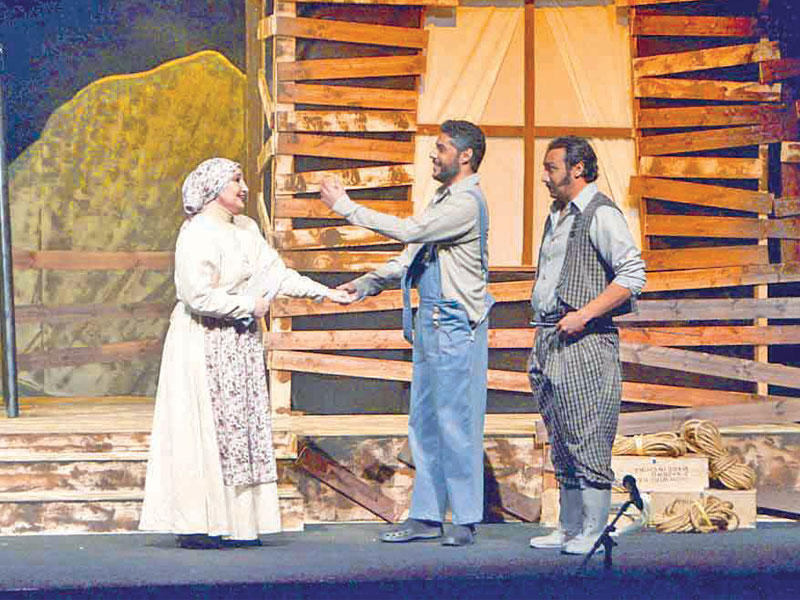 لقطة من «عربة مليئة بالقطن» 