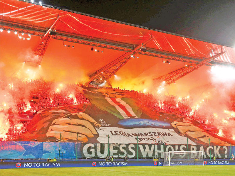 جماهير ليغيا وارسو خلال المباراة