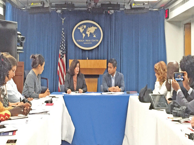 لقاء جرى في إدارة الإعلام الخارجي في وزارة الخارجية الأميركية