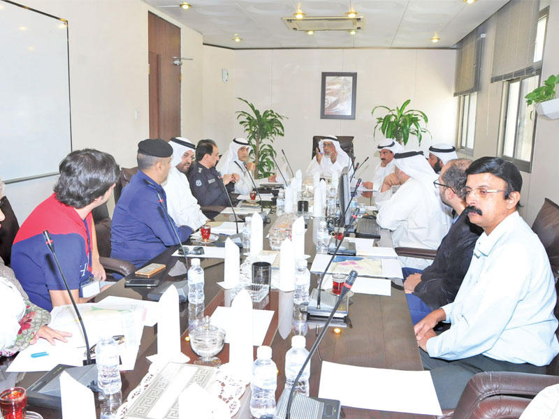 اجتماع لجنة المخيمات