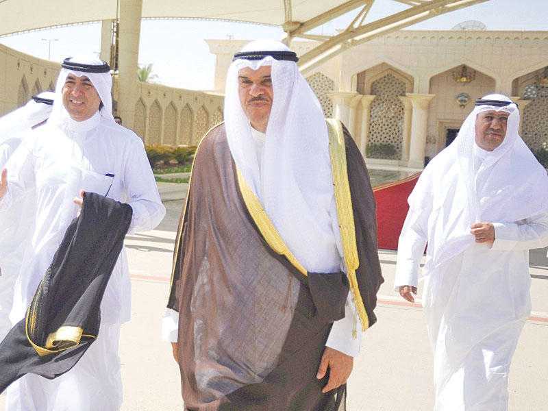 الحمود والحساوي اثناء مغادرتهما إلى الاردن 