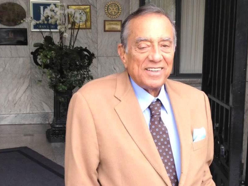 رجل الأعمال حسين سالم