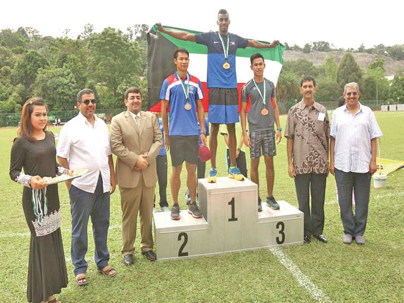 جانب من التتويج