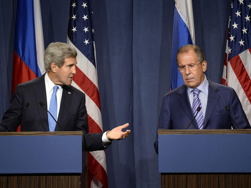 لافروف وكيري في مؤتمر صحافي سابق